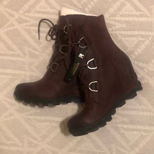 Sorel Joan of Arctic Wedge II - NWT